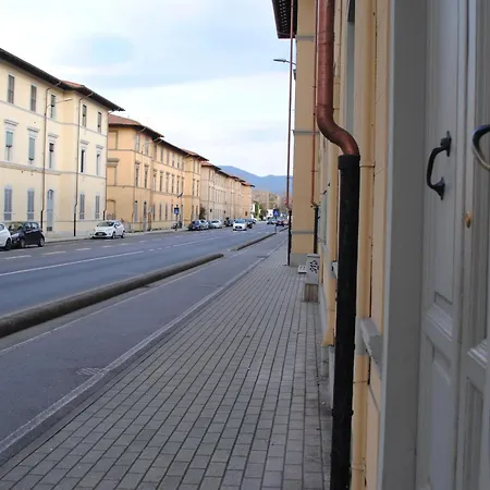 Dimora Pietra Blu * פיזה